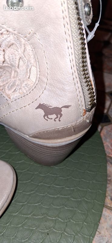 Bottine beige ouverte (image 2)