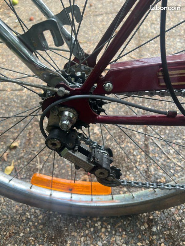 Vélo de ville vintage Peugeot Valentigney (image 4)