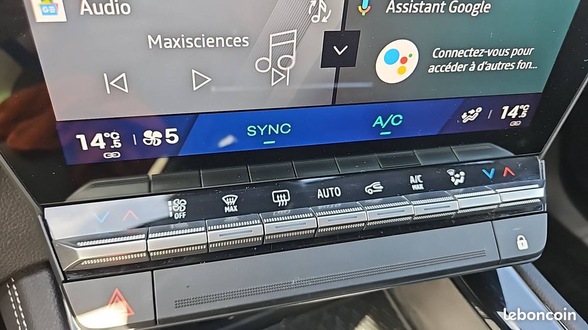 Renault espace e tech full hybrid 200 gsr2 techno (image 28)