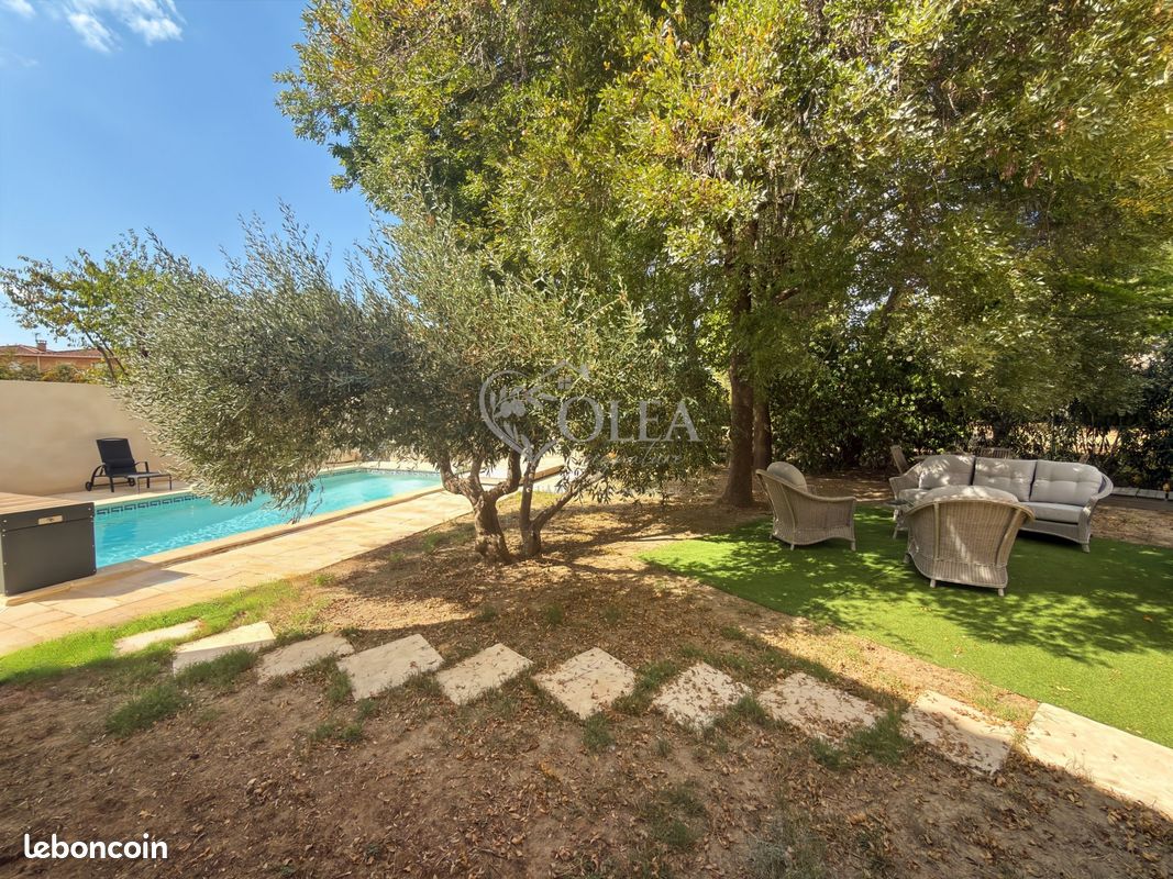 Maison 5 pièces 168 m² · à Saint-Chaptes · 168 m² · 459 000 €