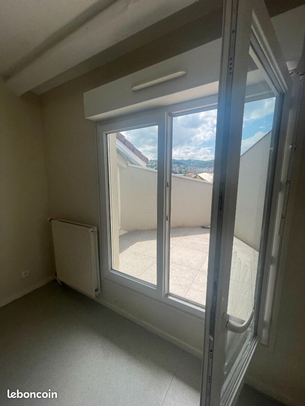 Appartement 2 pièces 61 m² · à Firminy · 61 m² · 463 €/mois