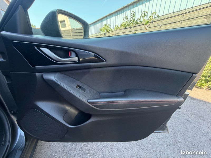 Mazda 3 1.5 D 105cv SIGNATURE (image 10)