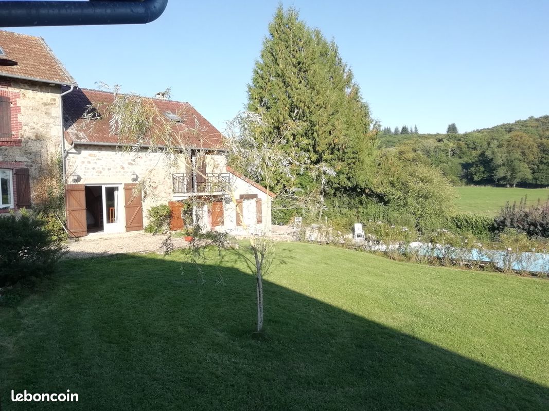 Maison 7 pièces 180 m² · à Saint-Amand-Jartoudeix · 180 m² · 190 000 €