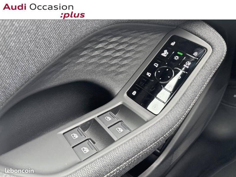 Audi A5 Avant 2.0 e-hybrid 299ch S line quattro S tronic 7 (image 24)