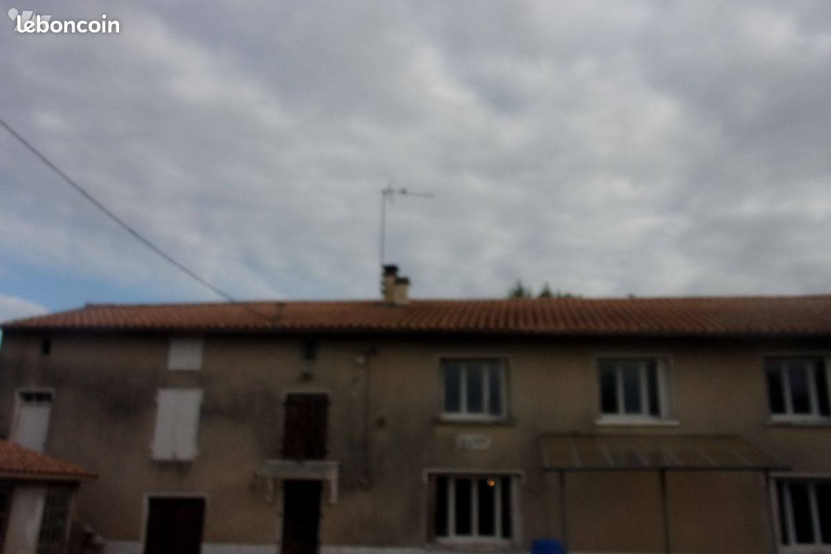 Maison 5 pièces 145 m² · à Villiers-en-Bois · 145 m² · 152 250 €