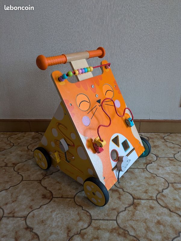 Trotteur chariot Chat Janod multi-activités Jeux Jouets