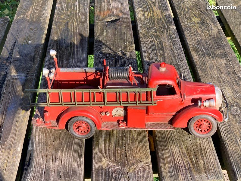 Camion De Pompier Vintage En Métal 31cm - Décoration Rétro Miniature Authentique
