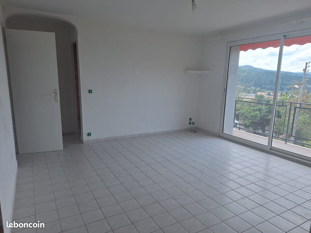 Appartement 4 pièces 80 m² · à Digne-les-Bains · 80 m² · 1 000 €