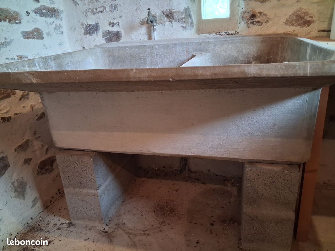 Lavoir en ciment, évier (image 3)