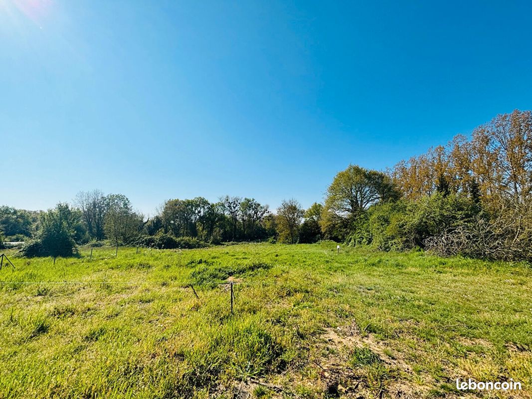 Terrain 1973 m² · à Commequiers · 1 973 m² · 86 000 €