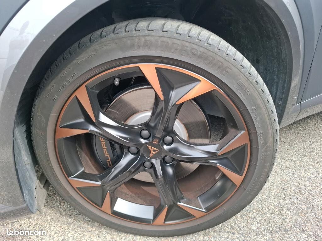 Cupra Formentor PHEV 245cv MAT/SIEGES ELEC/VOLANT SUPERSPORT (image 8)