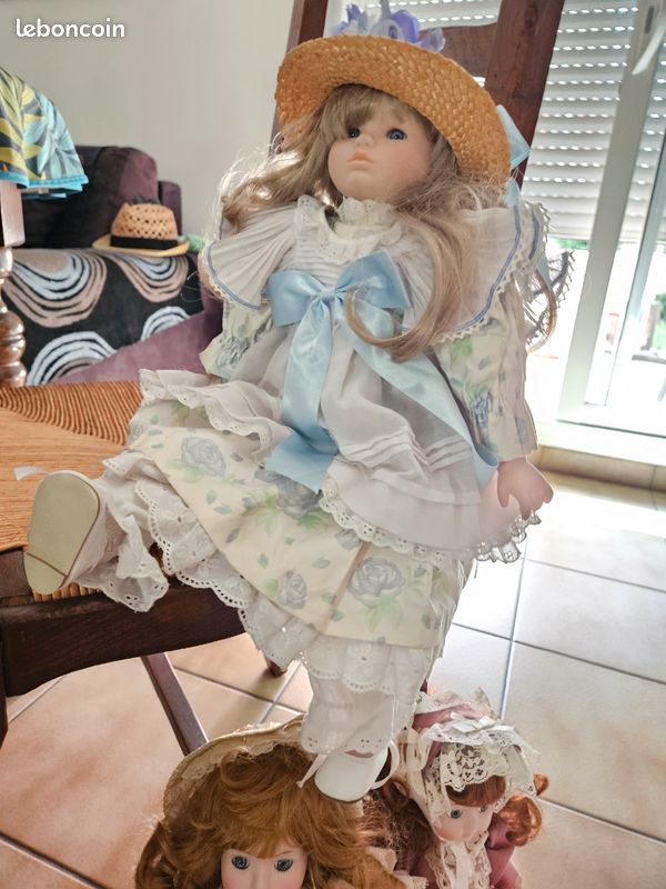 Poupée Porcelaine Noire – Collection Les Îles Marjorie, 55 Cm, Vintage