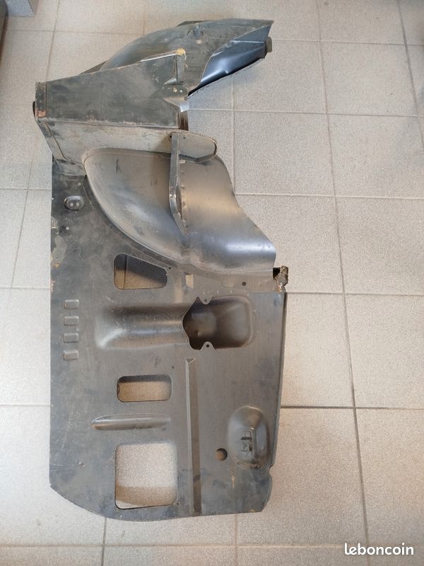 Doublure d'aile arrière gauche Renault 18 break (image 1)