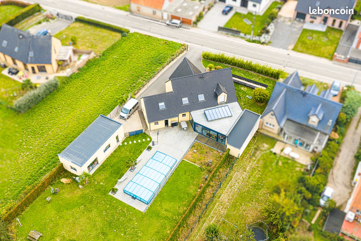 Maison 12 pièces 253 m² · à Aire-sur-la-Lys · 253 m² · 530 000 €