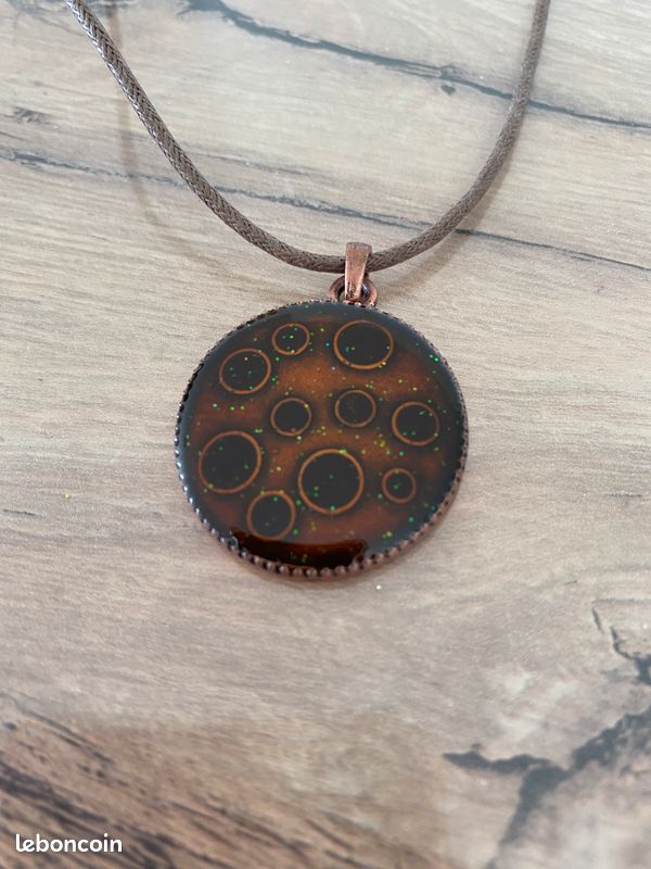 Collier fantaisie (image 2)