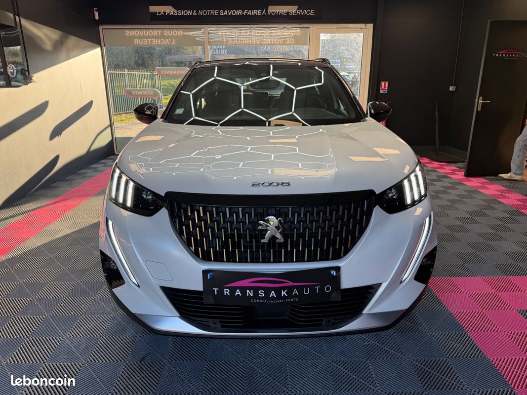 PEUGEOT 2008 BlueHDi 130 SS EAT8 GT Pack / Entretien complet (image 8)