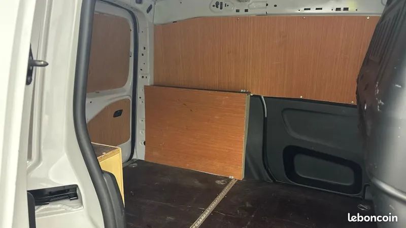 Peugeot Partner Véhicule utilitaire ou Société M 950kg BlueHDi 130ch S&S EAT8 (image 13)