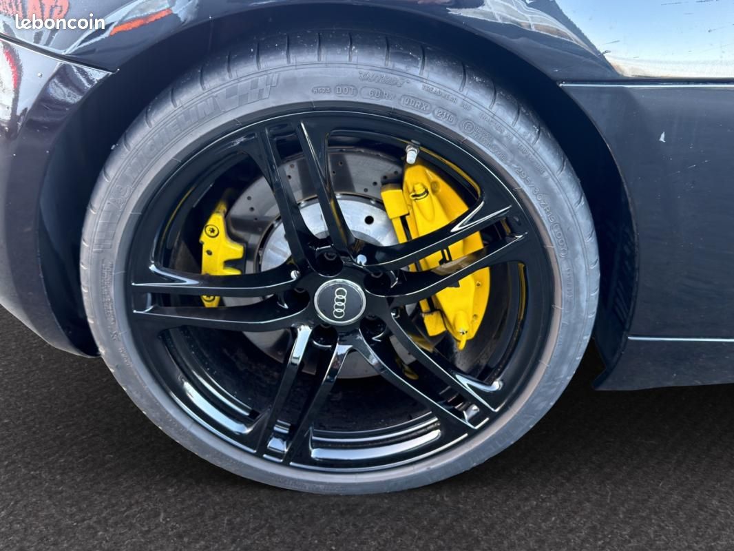 Audi R8 V8 4.2 FSI 420 Quattro R-Tronic (image 24)