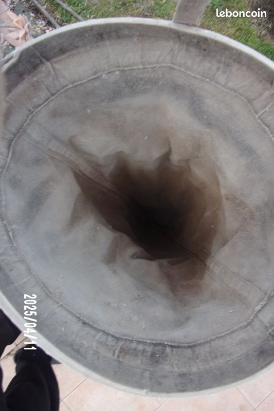 Ancien filtre à vin (image 2)
