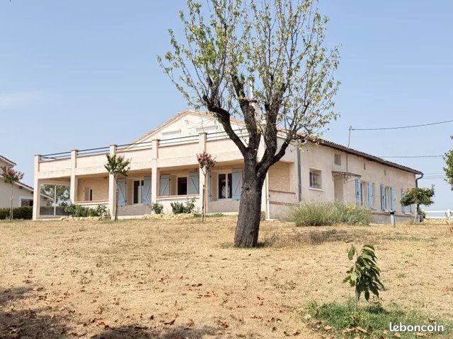 Maison 7 pièces 221 m² · à Garrigues · 221 m² · 2 035 €