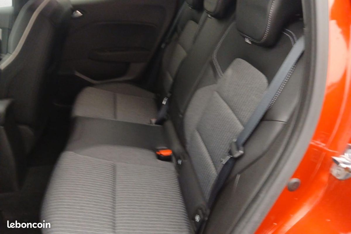 RENAULT CLIO 1.0 Tce - 90 V Techno (image 11)