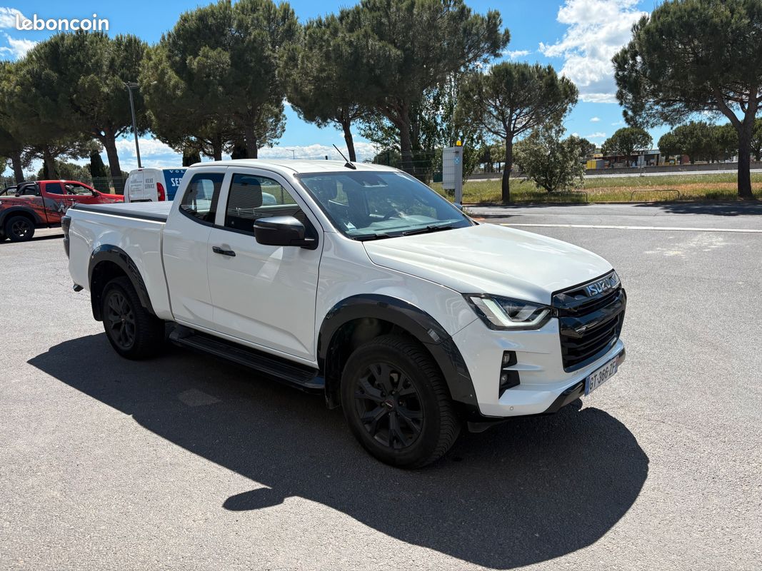 Isuzu D-max N60 FF 2024 SPACE A/T 4x4 OCCASION (image 1)