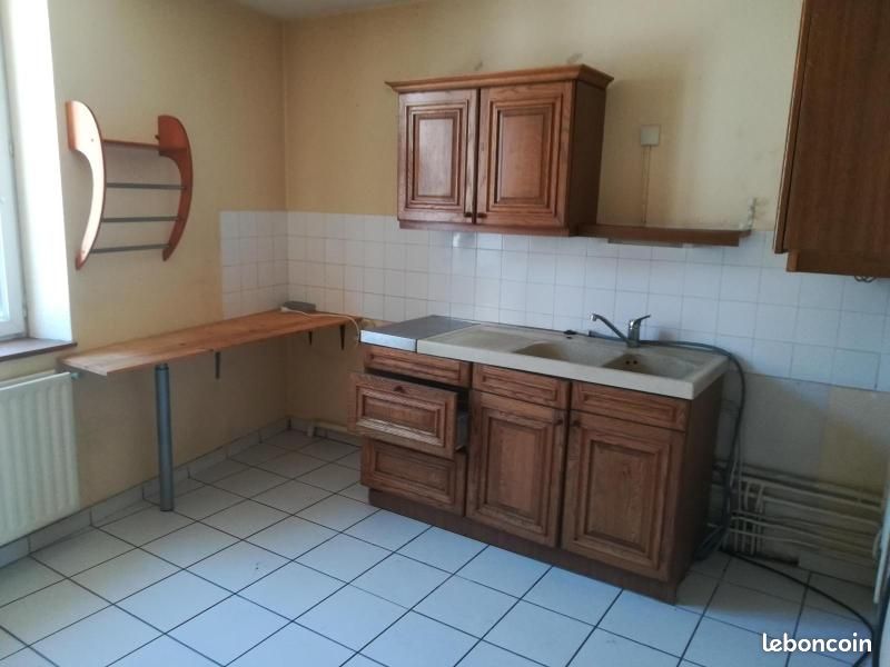 Appartement 4 pièces 96 m² · à Saint-Genest-Malifaux · 96 m² · 658 €/mois