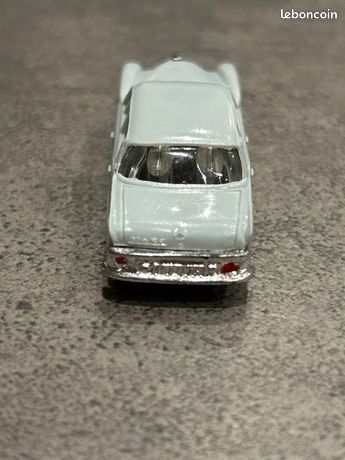 MICRO LIMA HO 1/86 1/87 MERCEDES BENZ 220 SE ORANGE foncé MICRO LIMA HO 1/86 1/87 MERCEDES BENZ 220 SE ORANGE foncé