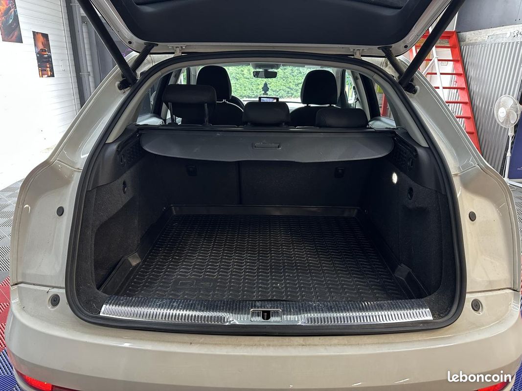 Audi q3 2.0 tdi 150 business line quattro s-tronic bva (image 30)