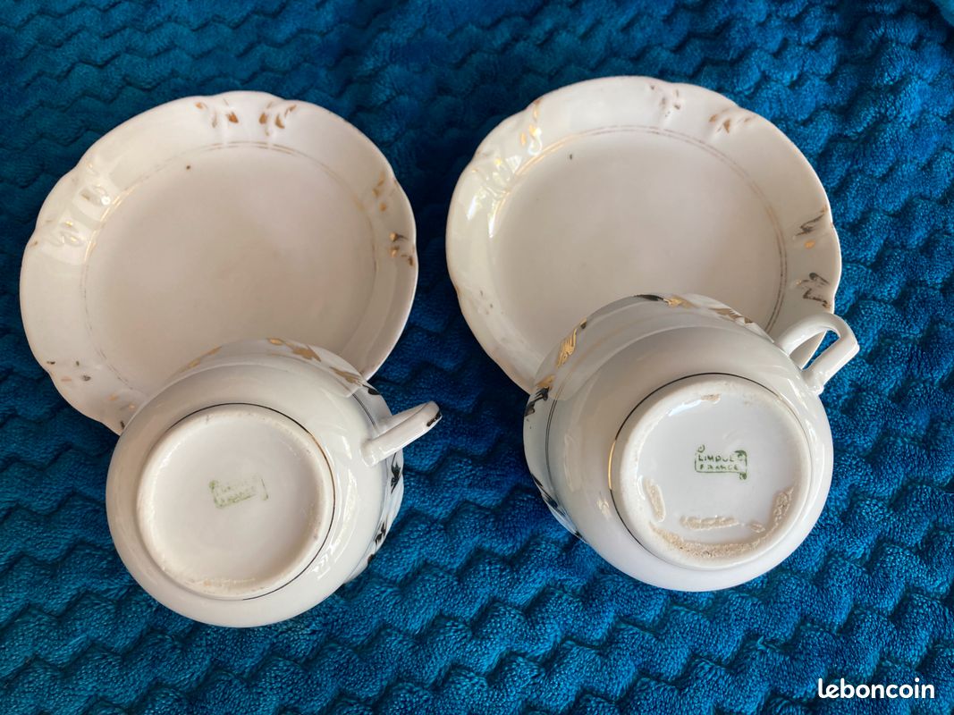 2 anciennes tasses à thé/ café porcelaine Limoges blanc/or (image 2)