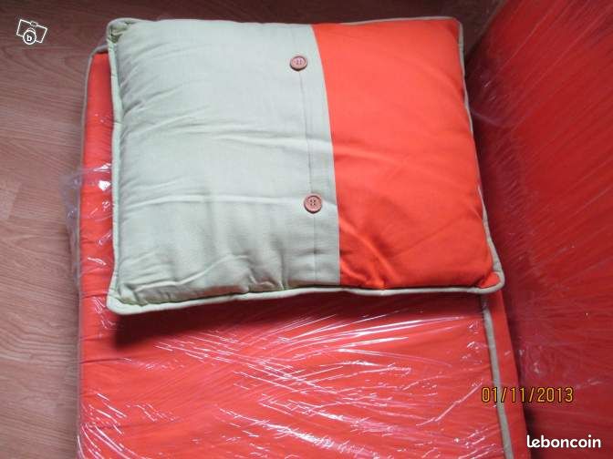 Coussin orange et vert (image 2)