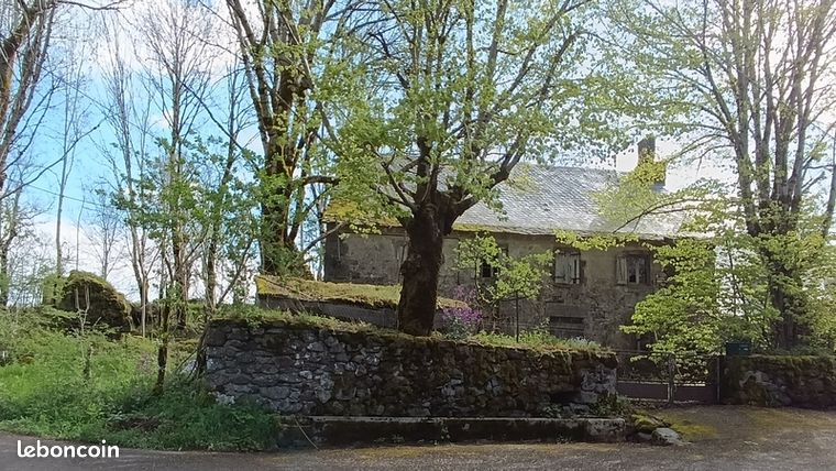 Propriété 8 pièces 280 m²