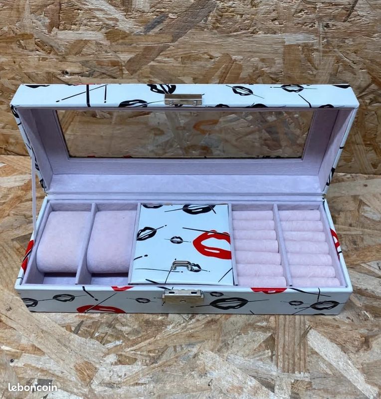 Grande boîte à bijoux avec clé – Vitrine élégante & pratique (image 1)