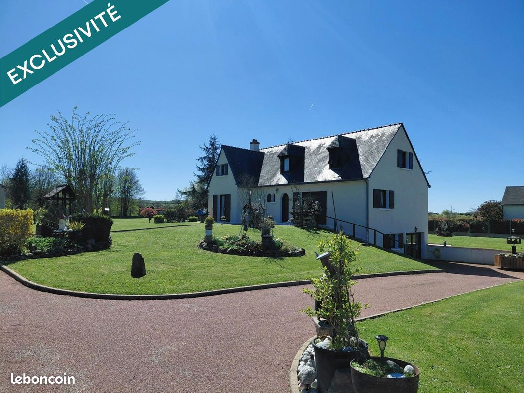 Maison 6 pièces 208 m² · à Denee · 208 m² · 530 400 €