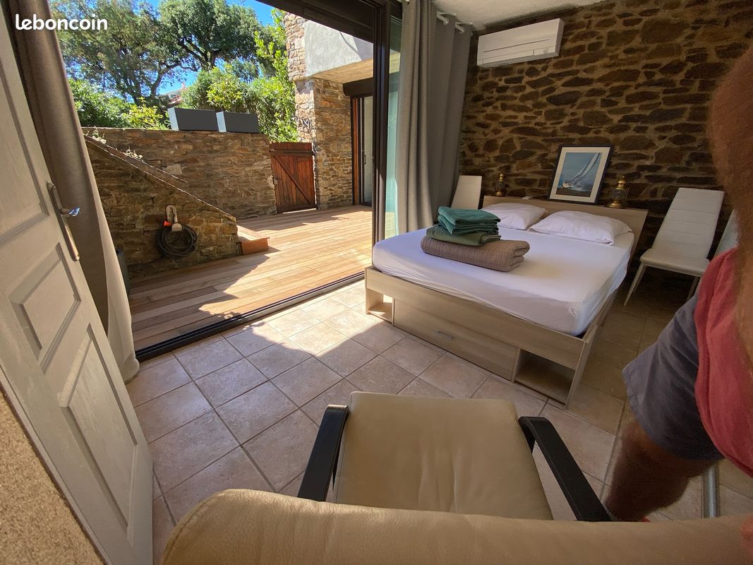 Charmante maison au calme avec vue imprenable sur la baie du Lavandou (image 8)