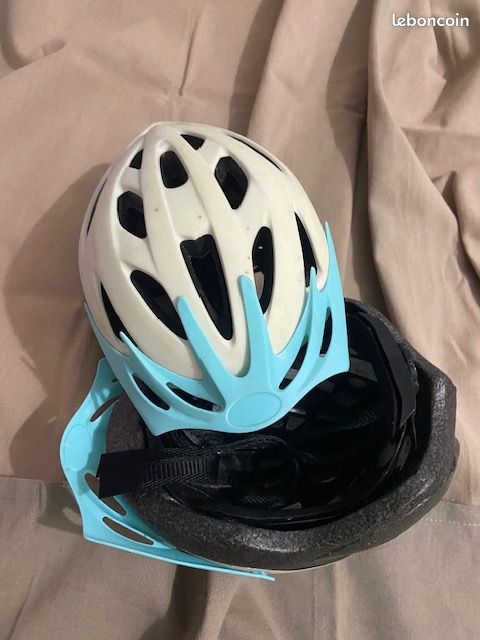 Lot 2 casques vélo enfant (image 2)