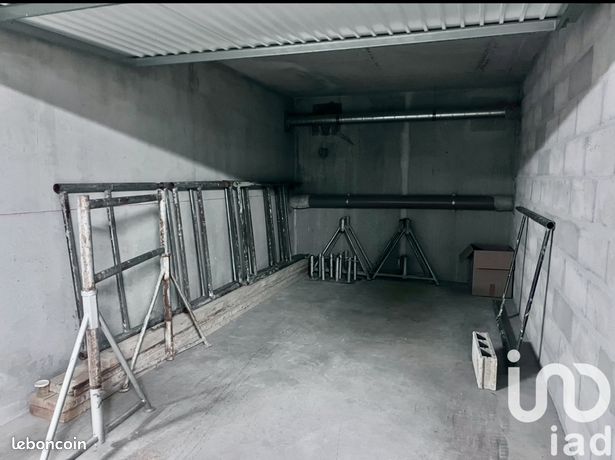 Parking/box 14 m² La Londe-les-Maures