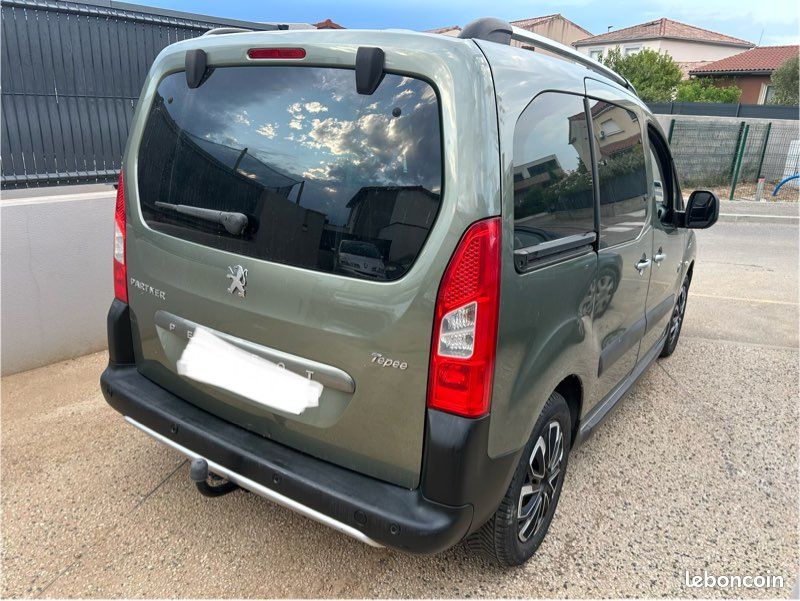 PEUGEOT PARTNER TEPPEE 1.6 HDI 112 CV 2011 AVEC 223000 Km 4990 (image 3)