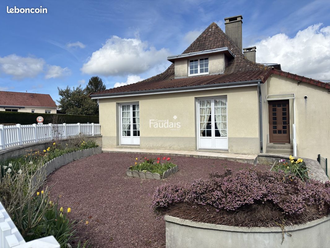Maison 5 pièces 111 m² · à Saint-Jean-d'Elle · 111 m² · 139 000 €