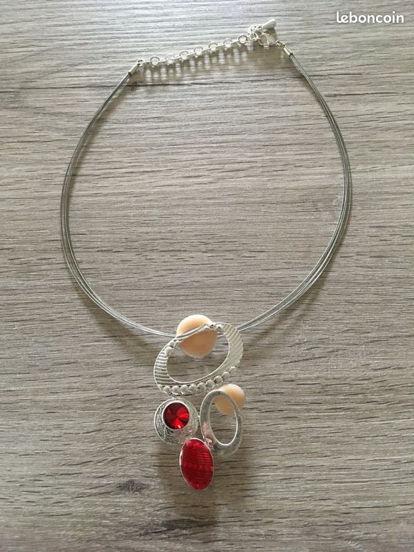 Collier fantaisie femme (image 1)