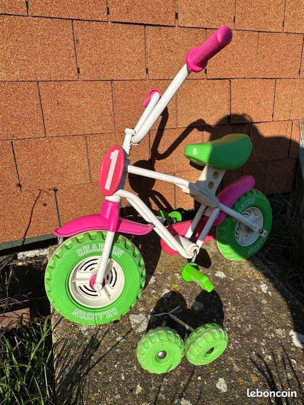 1er Petit Vélo enfant vintage avec roulettes (image 2)