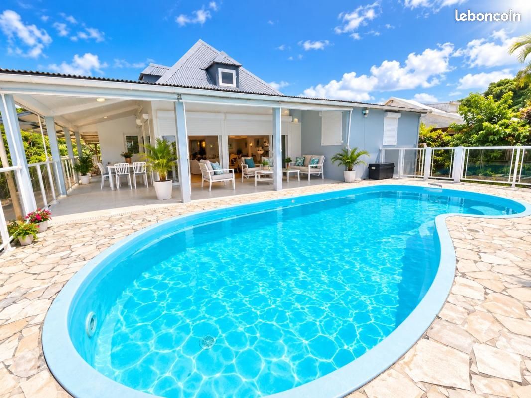 Maison 4 pièces 119 m² · à Lamentin · 119 m² · 350 000 €