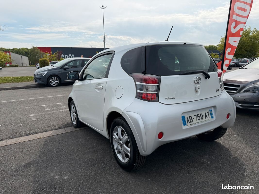 TOYOTA IQ 1.0 VVT-i 12V 68 cv (image 3)