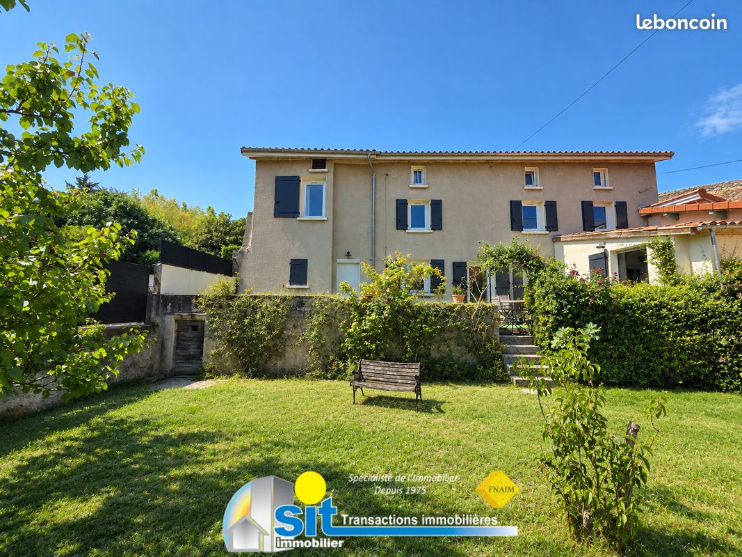 Maison 6 pièces 134 m² · à Roussillon · 134 m² · 298 000 €