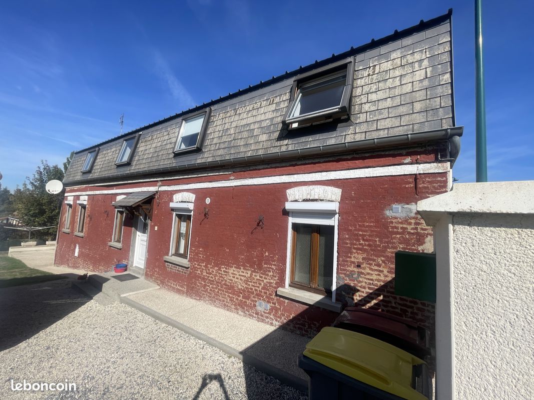 Maison 6 pièces 121 m² · à Homblières · 121 m² · 825 €/mois