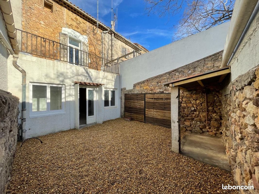Maison 3 pièces 105 m² · à Quarante · 105 m² · 180 000 €
