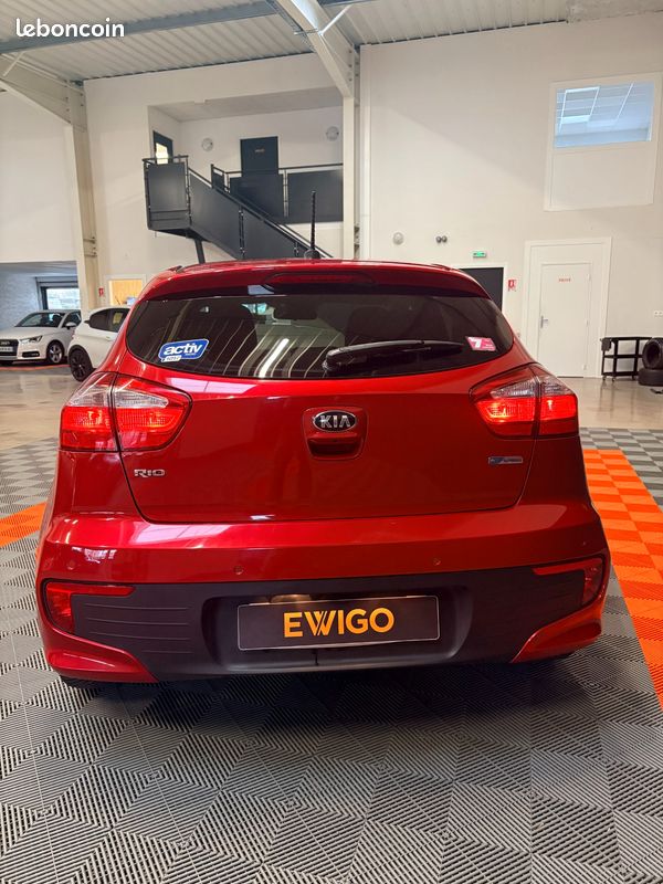 Kia rio 1.4 crdi 90 uefa euro 2016 (image 4)