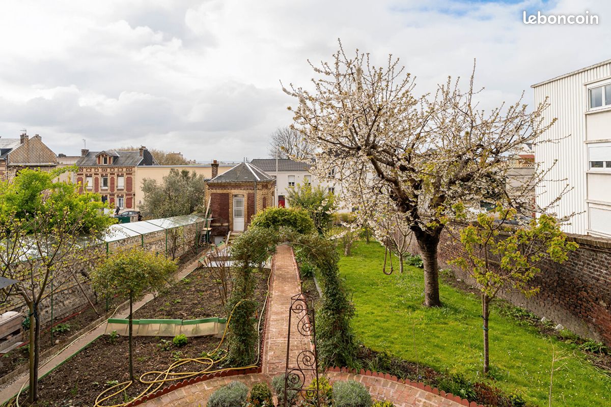 Propriété 8 pièces 240 m² (image 10)