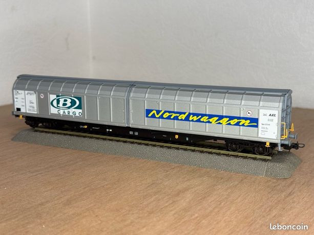 Wagon Couvert SNCF ROCO HO – Parois Coulissantes – état Superbe – Bcargo SNCB