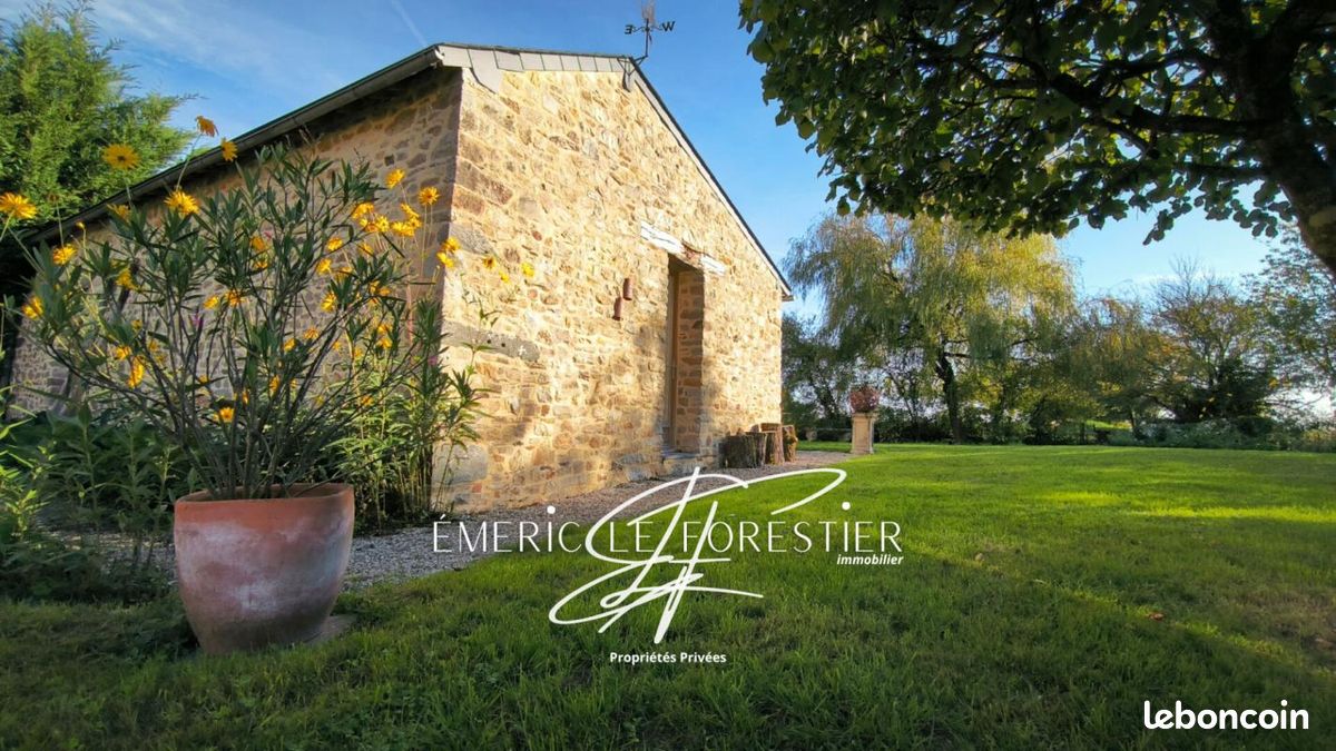 Maison 7 pièces 320 m² · à Villepot · 320 m² · 299 800 €